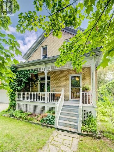 6 Tweed Street, Waterloo, ON - Outdoor