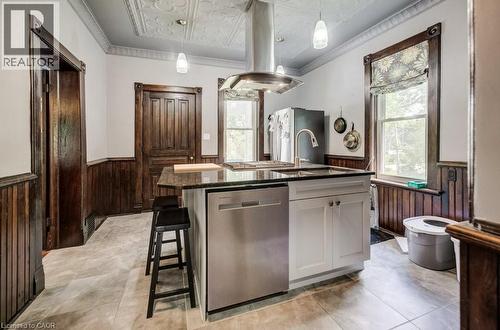 6 Tweed Street, Waterloo, ON - Indoor Photo Showing Kitchen