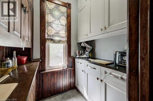 6 Tweed Street, Waterloo, ON - Indoor Photo Showing Kitchen