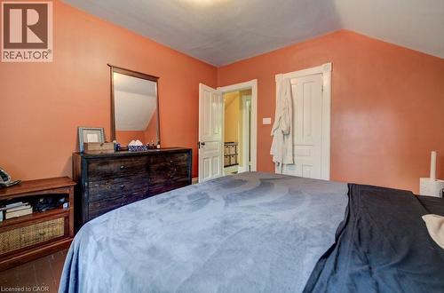 6 Tweed Street, Waterloo, ON - Indoor Photo Showing Bedroom