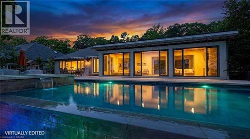 90 Oaklands Park Court, Burlington, ON - Outdoor With In Ground Pool