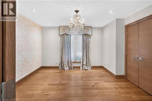 90 Oaklands Park Court, Burlington, ON - Indoor Photo Showing Other Room