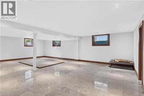 90 Oaklands Park Court, Burlington, ON - Indoor