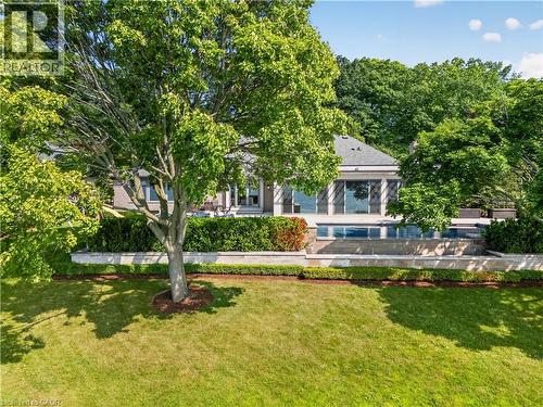 90 Oaklands Park Court, Burlington, ON - Outdoor
