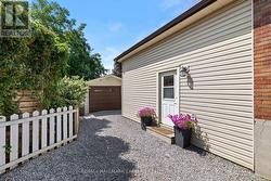 Side entrance - 