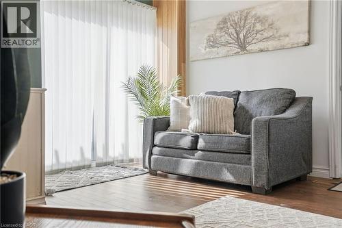 35 Chatham Street, Hamilton, ON - Indoor