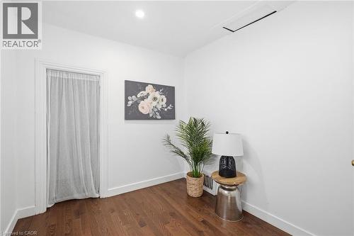 35 Chatham Street, Hamilton, ON - Indoor Photo Showing Other Room