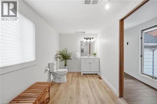 35 Chatham Street, Hamilton, ON - Indoor
