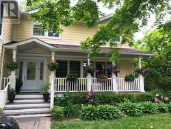 75 CUMBERLAND DRIVE Mississauga, ON L5G 3N1