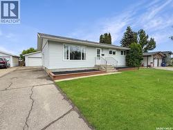 11 Hayward PLACE Swift Current, SK S9H 3Z9