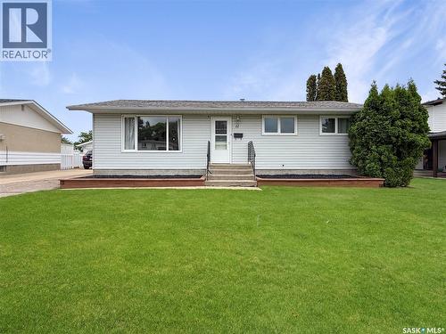 11 Hayward Place, Swift Current, SK 