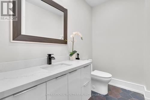 46 Sunnypoint Crescent, Toronto, ON 