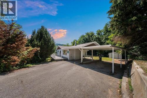 222 Wolfe Drive  Warfield, BC V1R 4M2