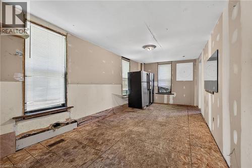 44 Sims Lock Road, Caledonia, ON 