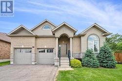 27 RILEY CRESCENT Centre Wellington (Fergus), ON N1M 0C1