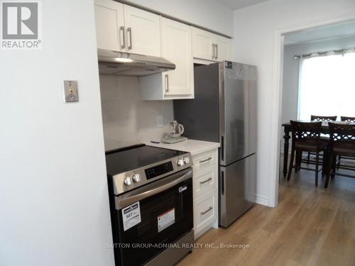 65 Delaney Crescent, Barrie, ON 
