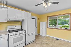 Access to garage from kitchen - 