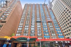 PH1 - 1166 BAY STREET Toronto, ON M5S 2X8