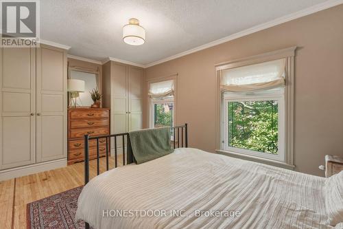 42 Nightingale Street, Hamilton, ON 