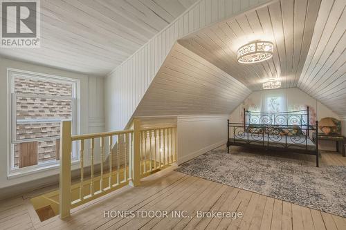 42 Nightingale Street, Hamilton, ON 