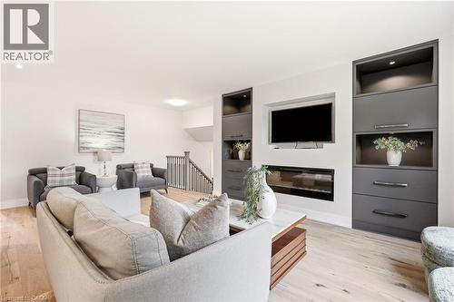 2234 Kilbride Street, Burlington, ON 