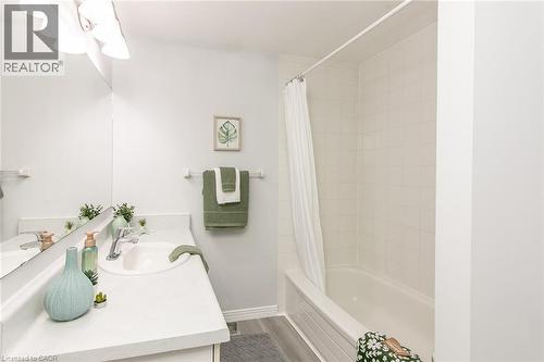 570 Hallmark Drive, Waterloo, ON 