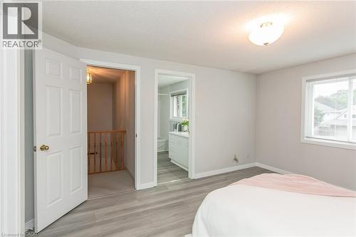570 Hallmark Drive, Waterloo, ON 
