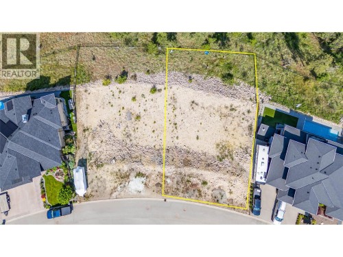 *Property outlines are approximate and may not be exact. Actual property lines may vary. - 1726 Carnegie Street, Kelowna, BC 