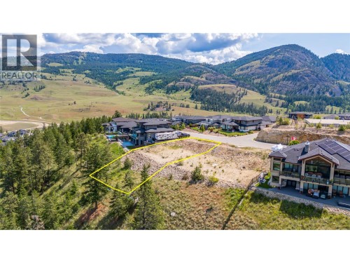 *Property outlines are approximate and may not be exact. Actual property lines may vary. - 1726 Carnegie Street, Kelowna, BC 
