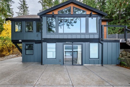 111 Horbury Rd, Cumberland, BC 
