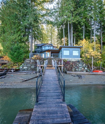 111 Horbury Rd, Cumberland, BC 