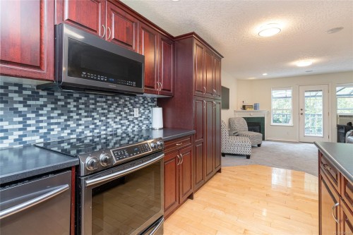 2333 Selwyn Rd, Langford, BC 