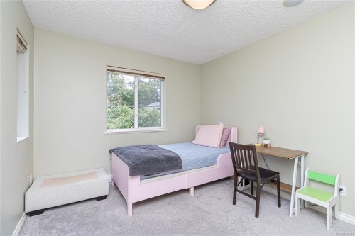 2333 Selwyn Rd, Langford, BC 