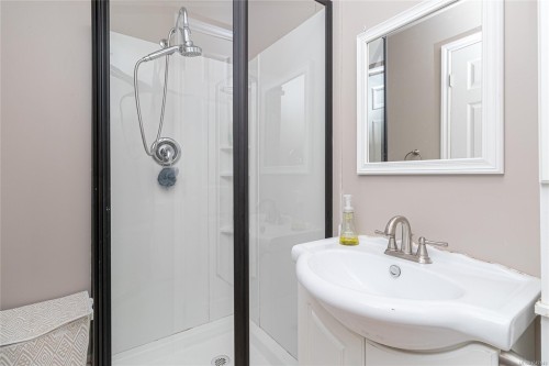 2333 Selwyn Rd, Langford, BC 
