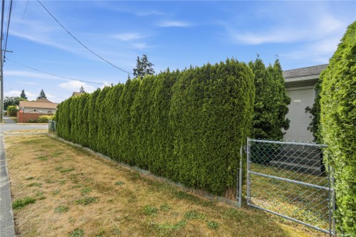 1040 5Th Ave, Ladysmith, BC 