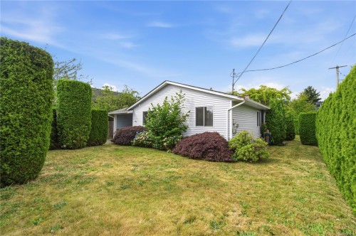 1040 5Th Ave, Ladysmith, BC 