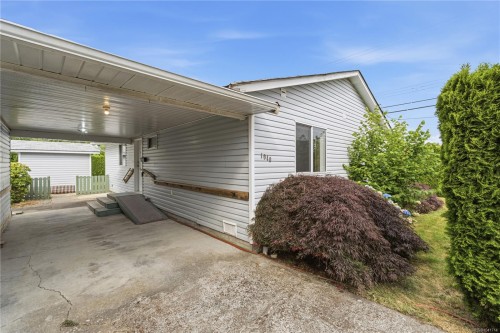 1040 5Th Ave, Ladysmith, BC 
