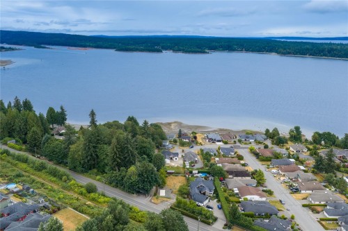 401 Chemainus Rd, Ladysmith, BC 