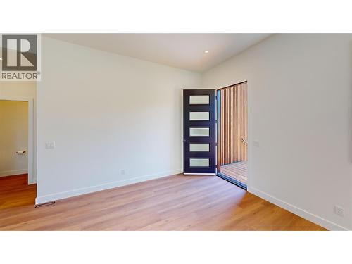 2636 Taynton Trail, Invermere, BC - Indoor Photo Showing Kitchen With Double Sink With Upgraded Kitchen