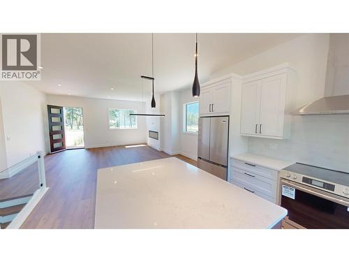 Decor -Digitally Altered - 2636 Taynton Trail, Invermere, BC - Indoor Photo Showing Bathroom