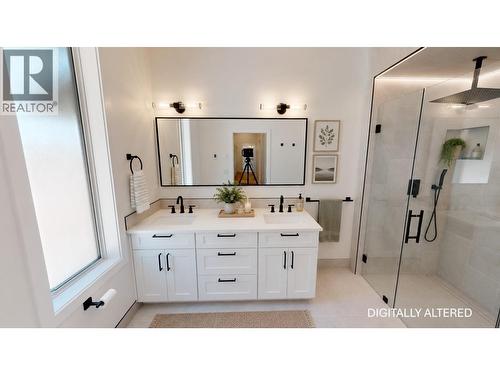 Rec Room with Wet Bar and Mini Fridge - 2636 Taynton Trail, Invermere, BC - Indoor Photo Showing Other Room