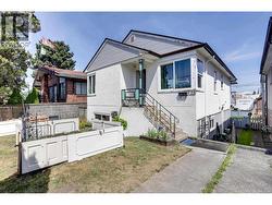 936 NANAIMO STREET  Vancouver, BC V5L 4S9