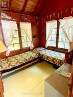 Handmade Pioneer Handicraft twin beds - 