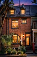 71 HAMILTON STREET  Toronto, ON M4M 2C7