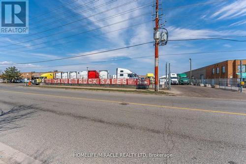 6749 Columbus Road, Mississauga, ON 