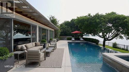 90 Oaklands Park Court, Burlington, ON 
