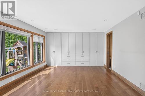 90 Oaklands Park Court, Burlington, ON 