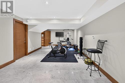 90 Oaklands Park Court, Burlington, ON 