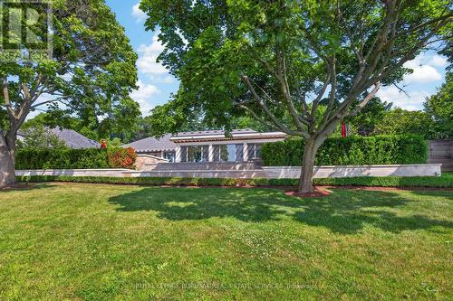 90 Oaklands Park Court, Burlington, ON 