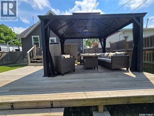 107 9Th Avenue S, Weyburn, SK 
